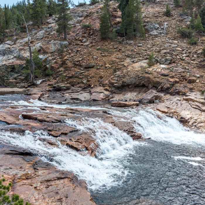 Near Glen Aulin High Sierra Camp to Waterwheel Falls Near Glen Aulin High Sierra Camp to Waterwheel Falls