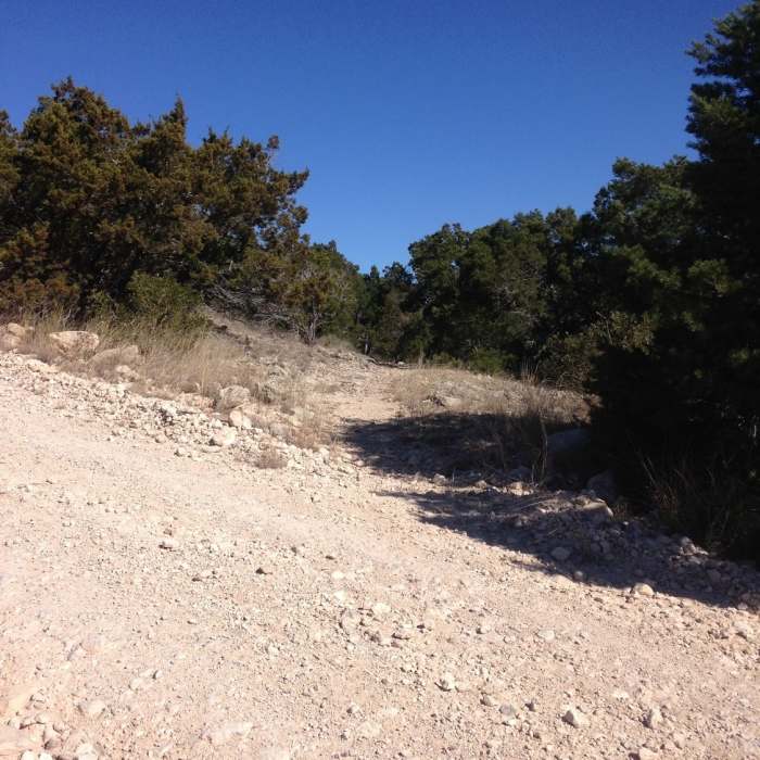 Turn right here to access the entry point of the Wagon Trail from the jeep road. Near Upper Wagon Trail