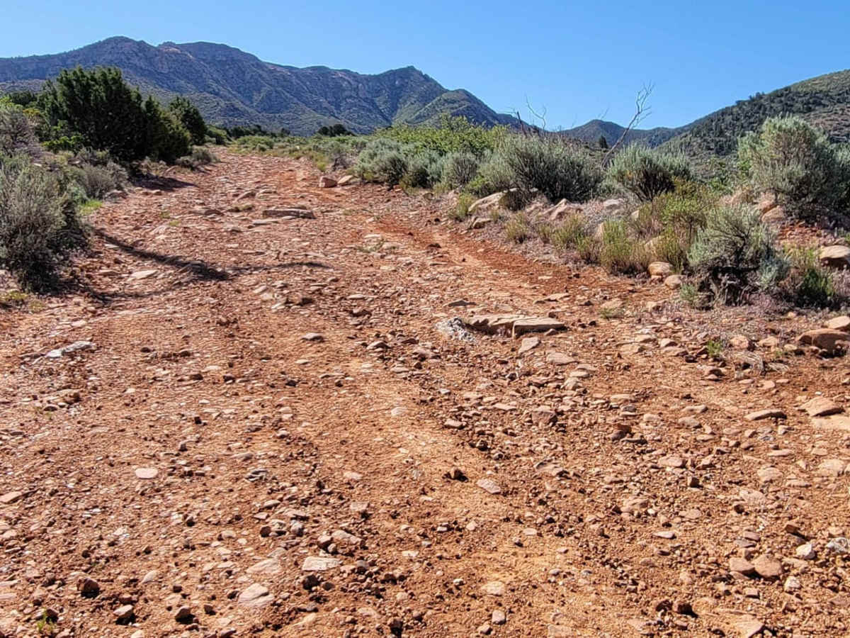 Utah Hill Road photo 2
