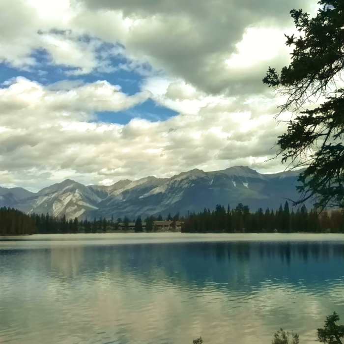 Near Lac Beauvert Loop