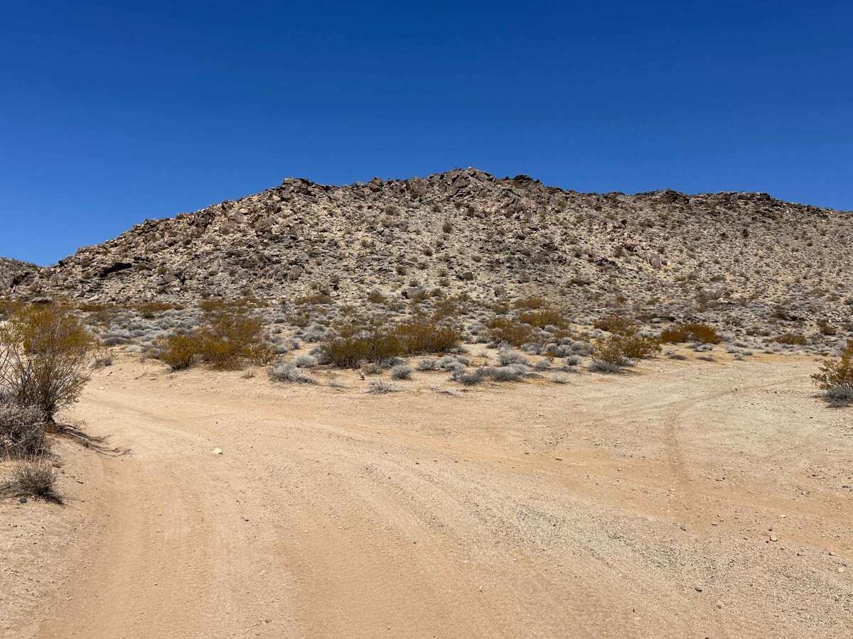 Lucky Strike Trail photo 4