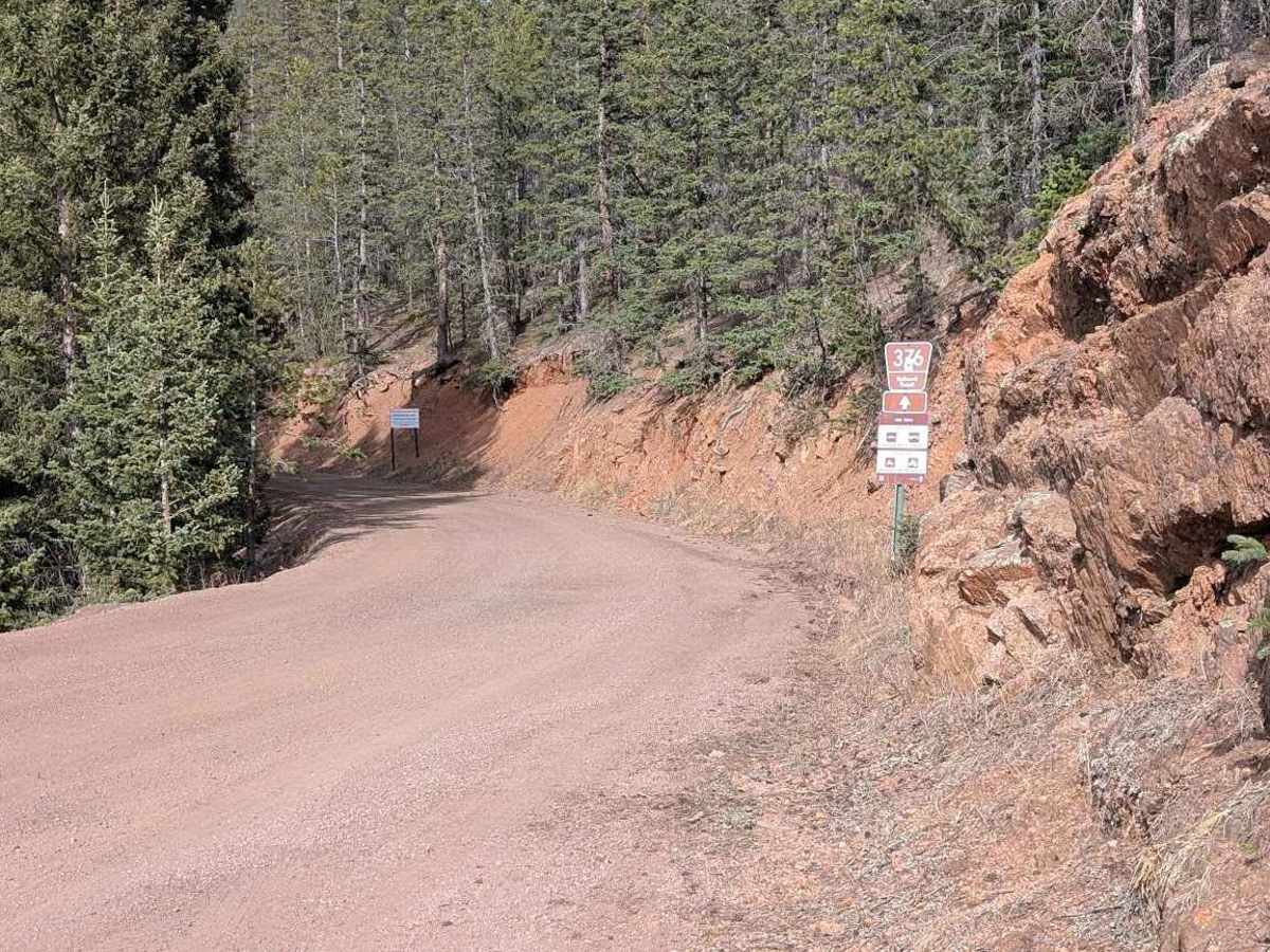 Seven Lakes Road trail photo
