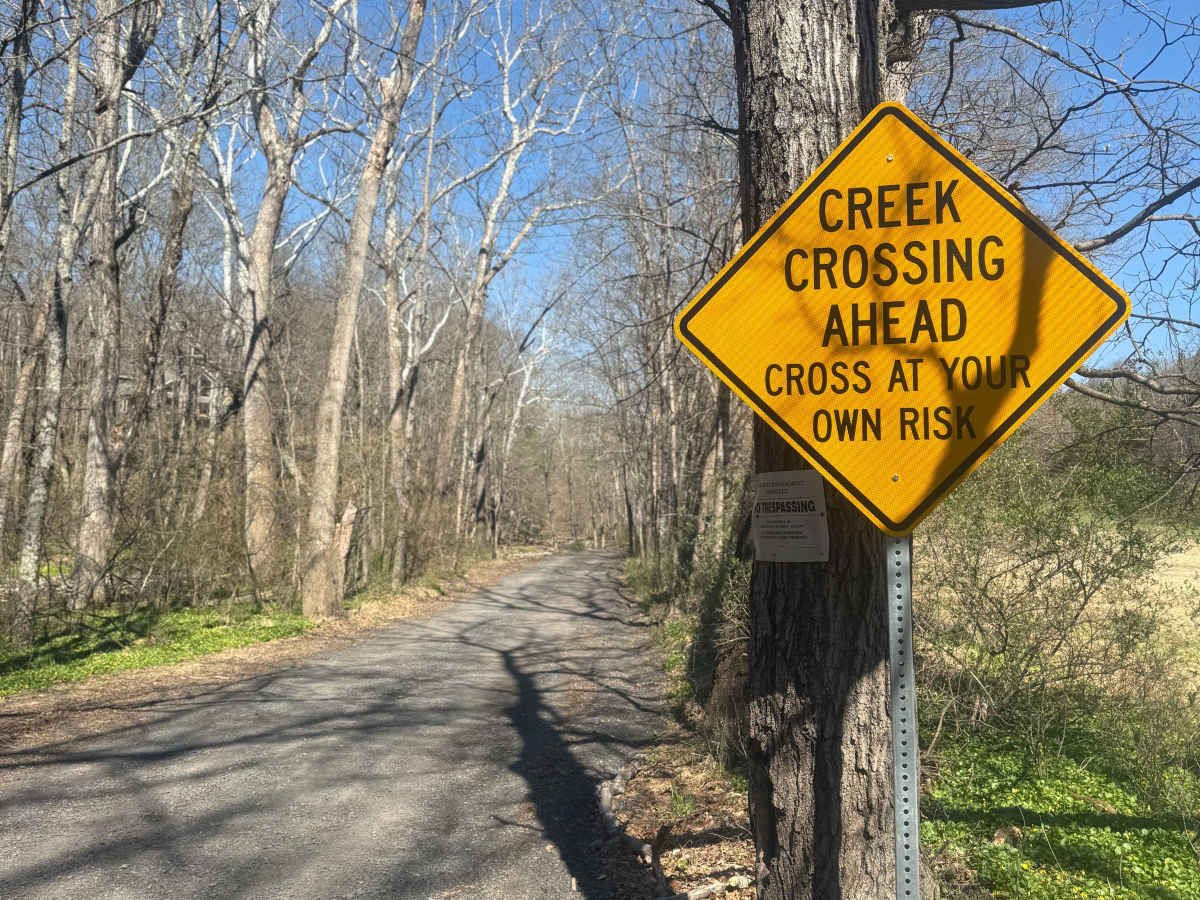 Bunker Hill trail photo