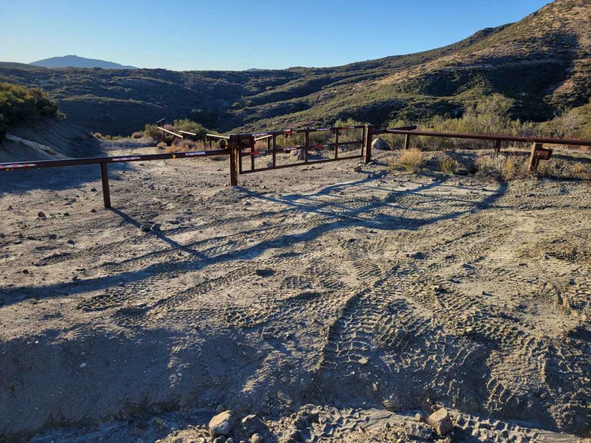 Bear Valley Road photo 5