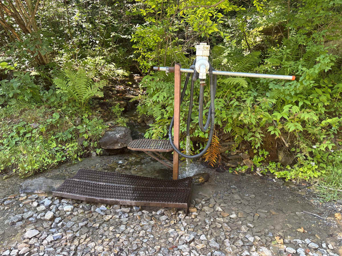 Merril Road photo 5