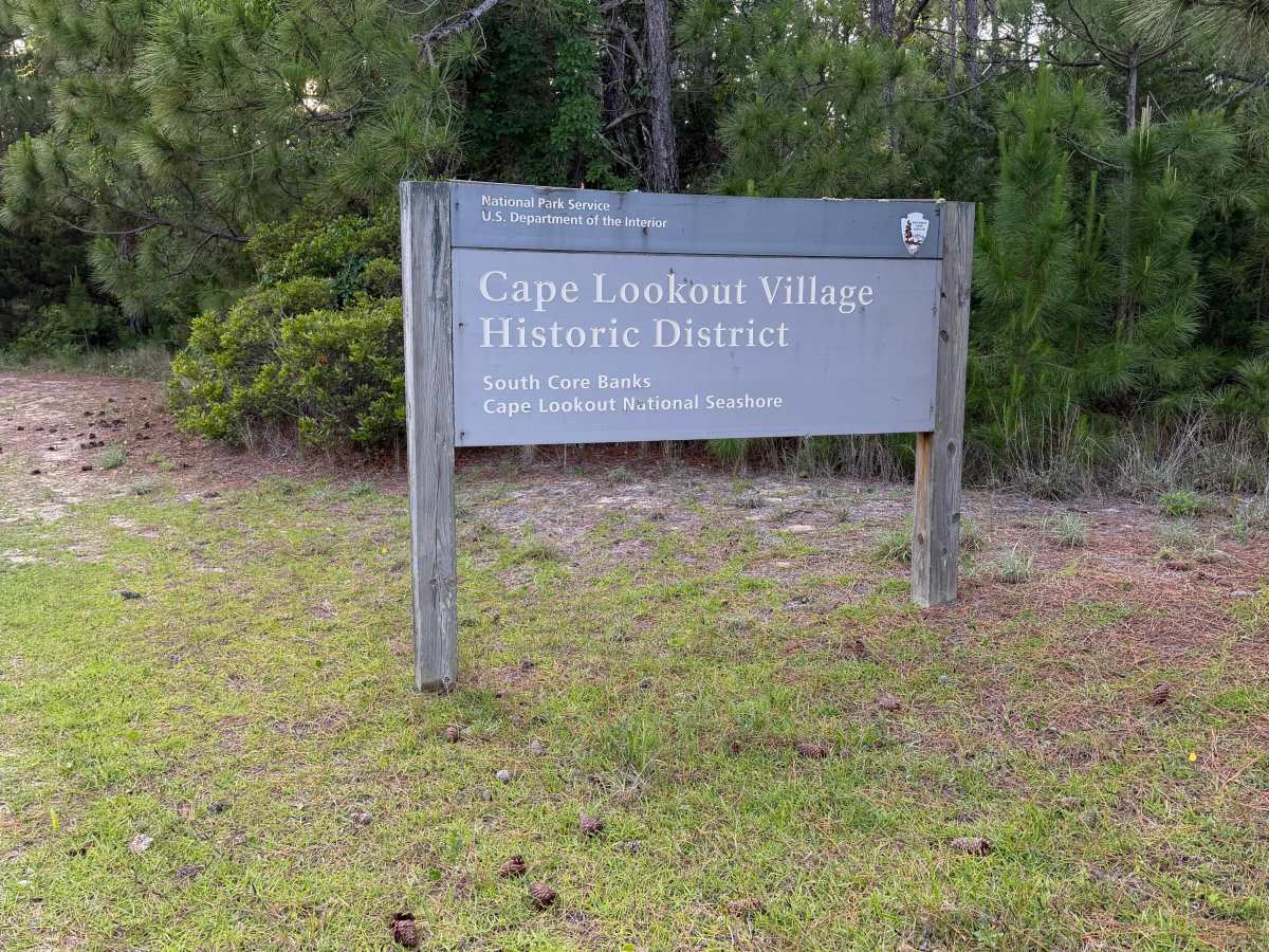 East Road trail photo