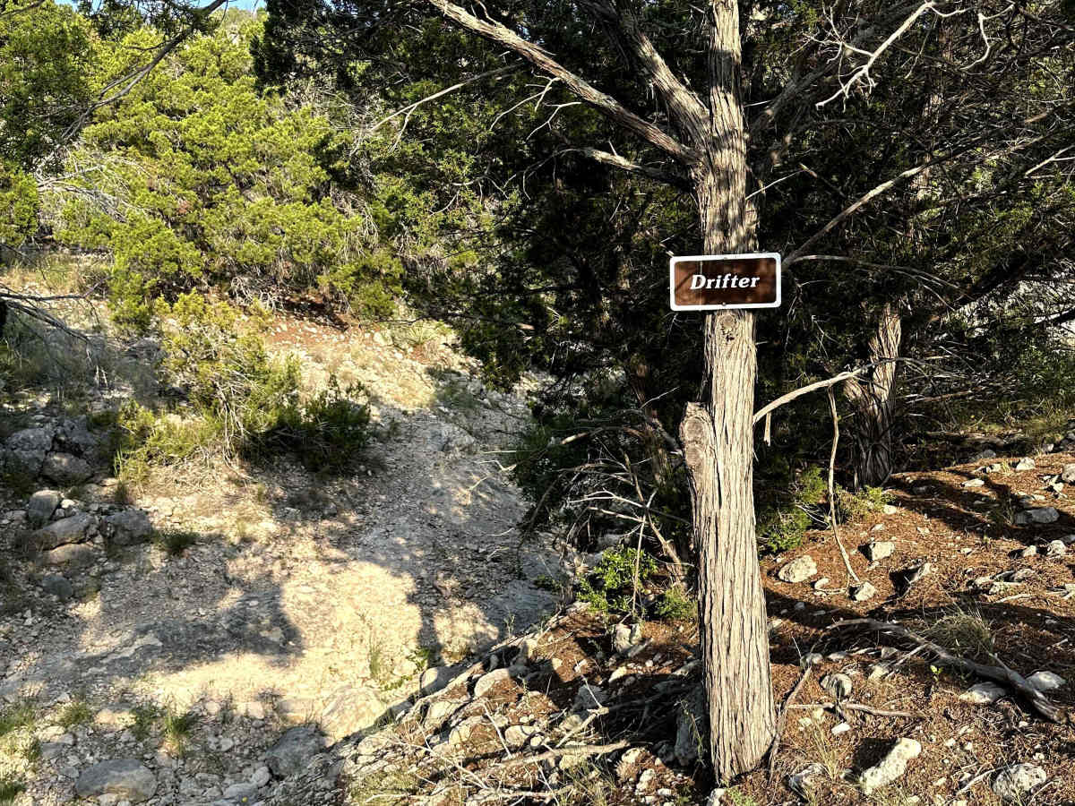 Drifter - V16 trail photo