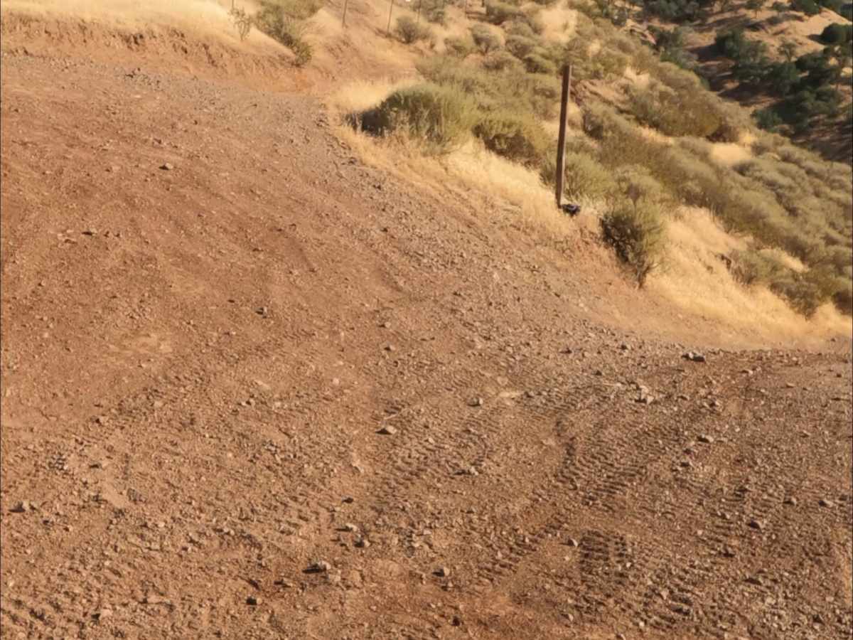 East Serpentine Trail  photo 4