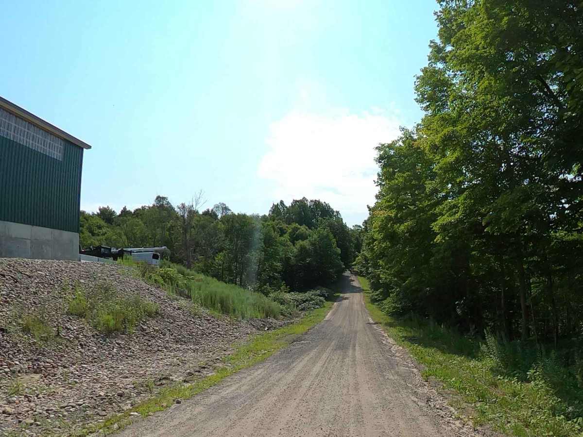 Donnerville Road photo 2