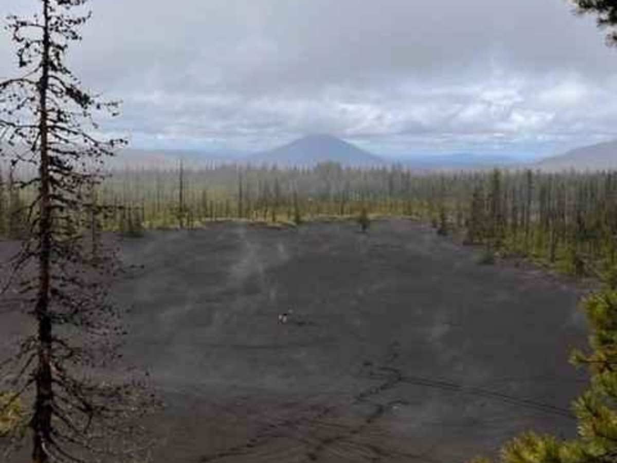 High Lakes to North Blowout Shelter trail photo