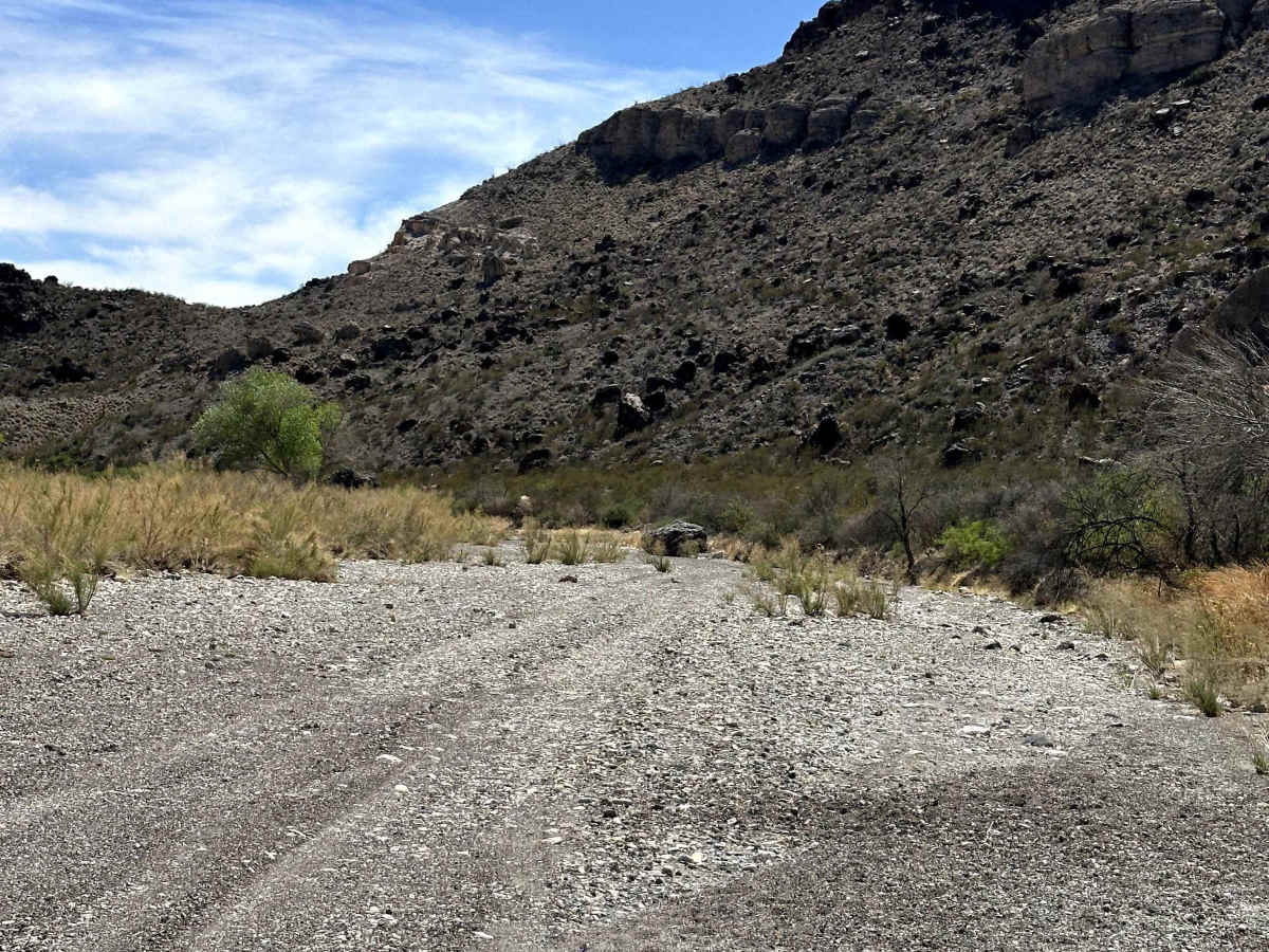 Smith Ranch Road photo 2