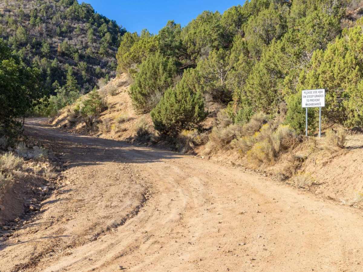 Willow Creek Canyon Road photo 4