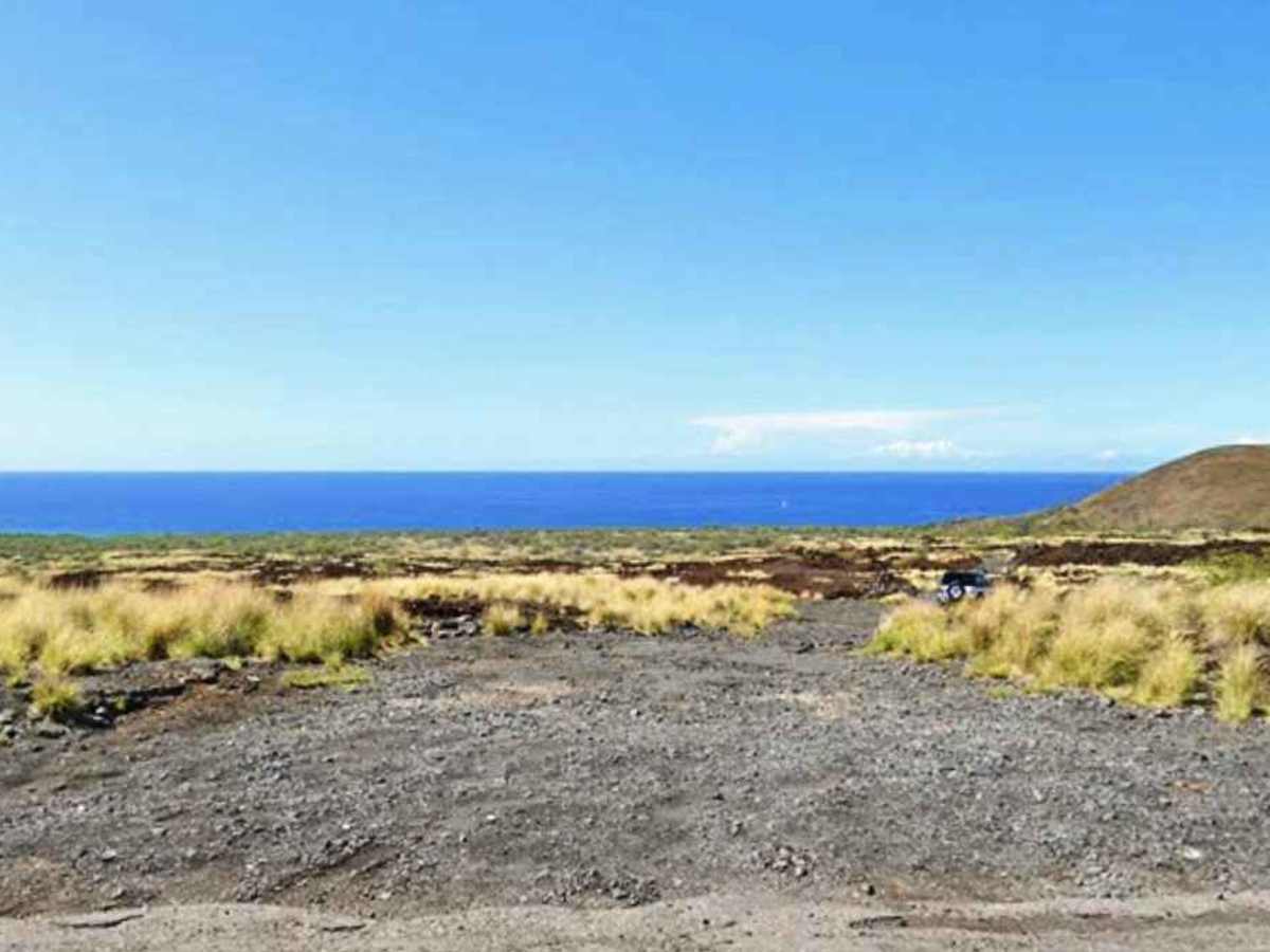 Makalawena Beach 4x4 Trail photo 2