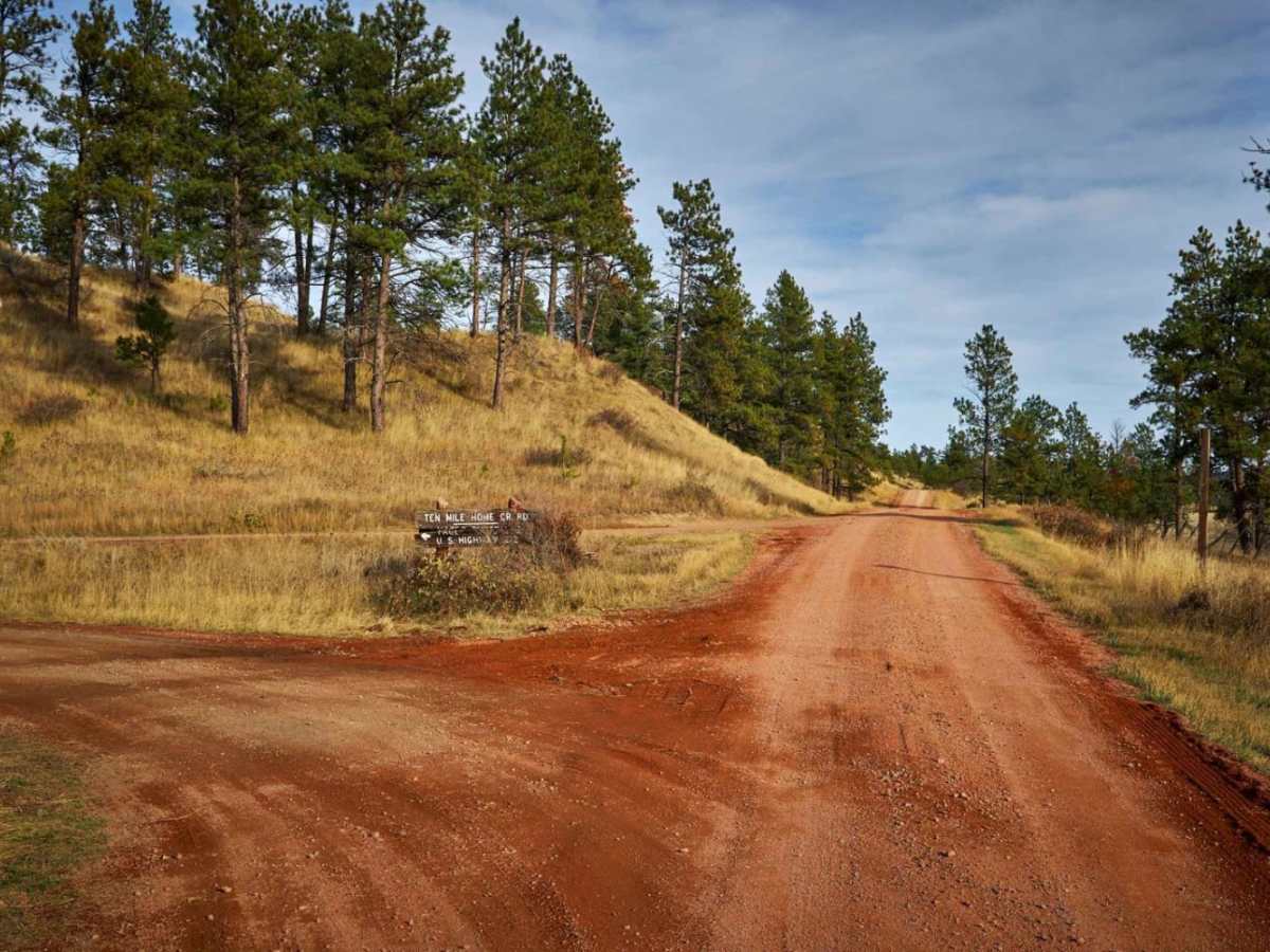 Ten Mile Creek Road trail photo