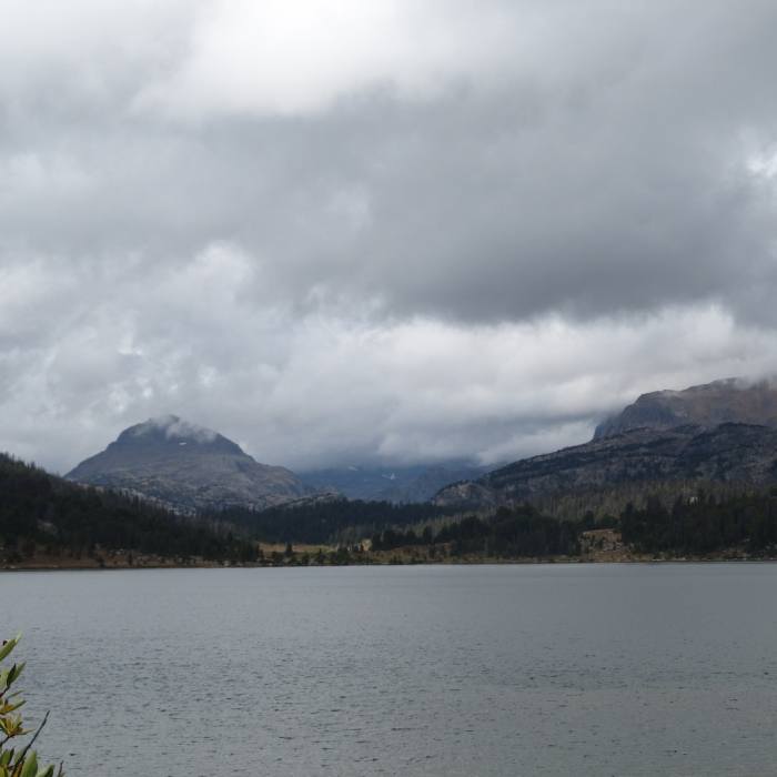 Beartooth Plateau across Island Lake. Near Island and Night Lakes