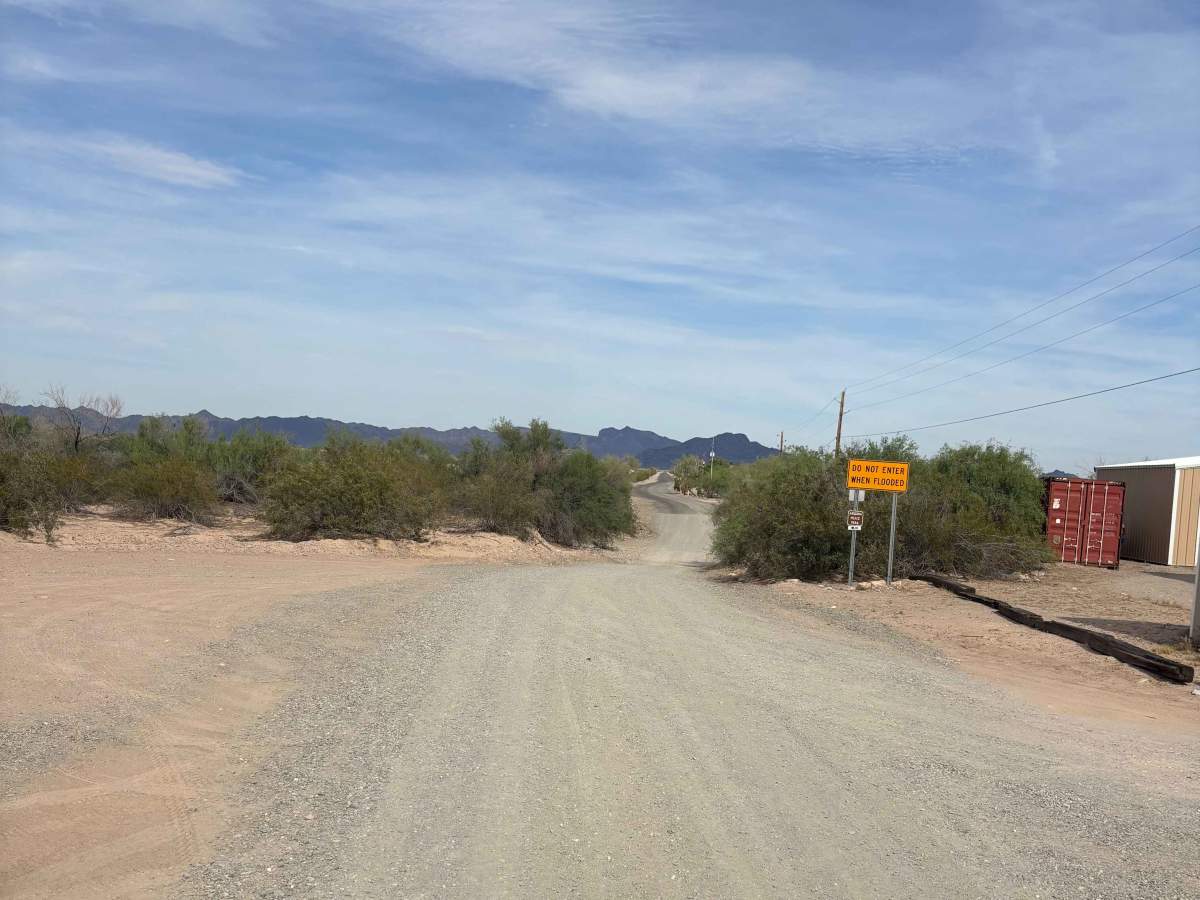 La Paz Valley Road photo 6