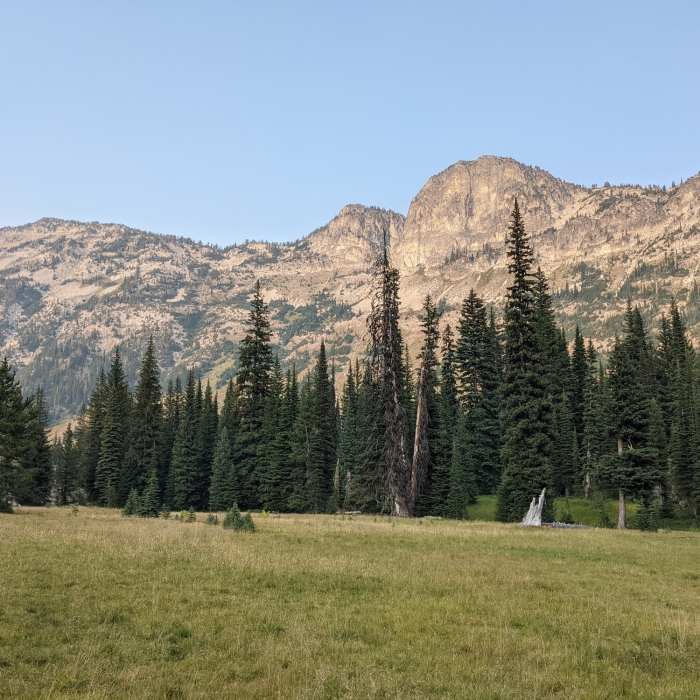 Near Southern High Lakes Tour Loop