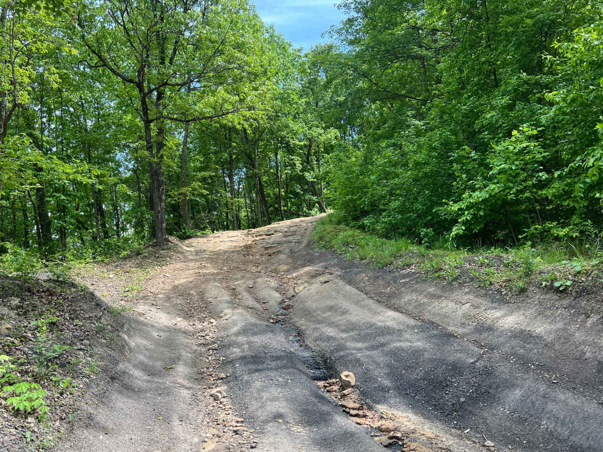 Devil's Tea Table - KC6 photo 3