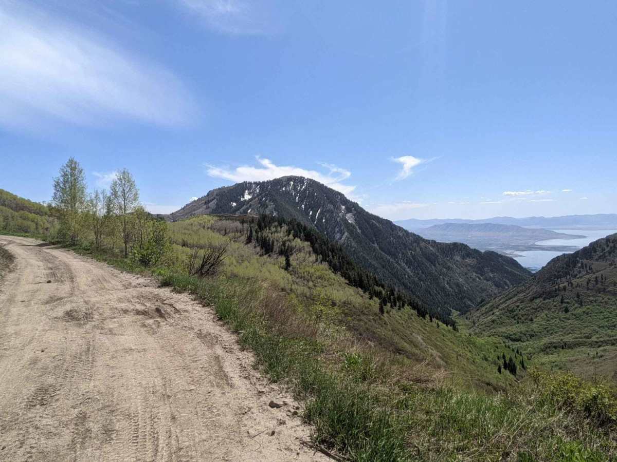 Kyhv Peak trail photo