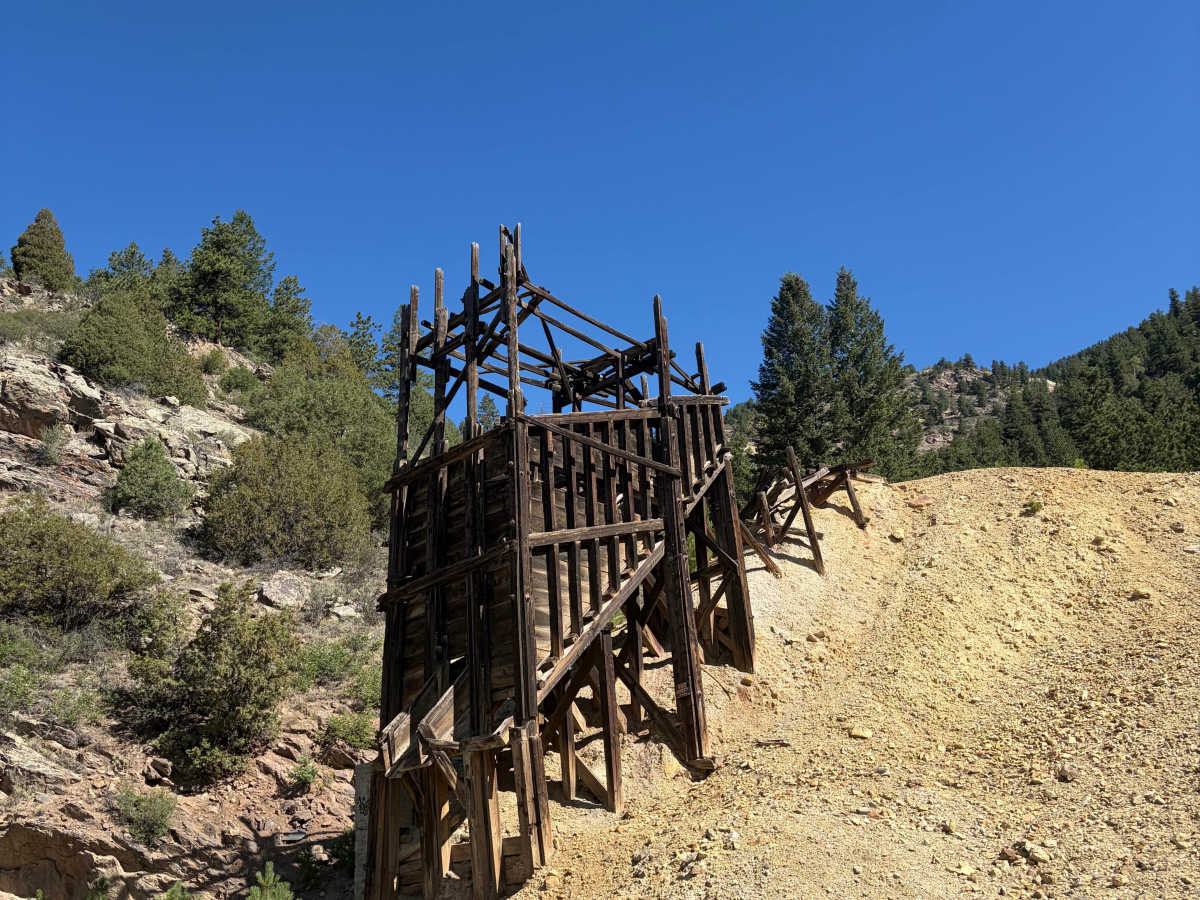 Virginia Canyon Road 279 trail photo