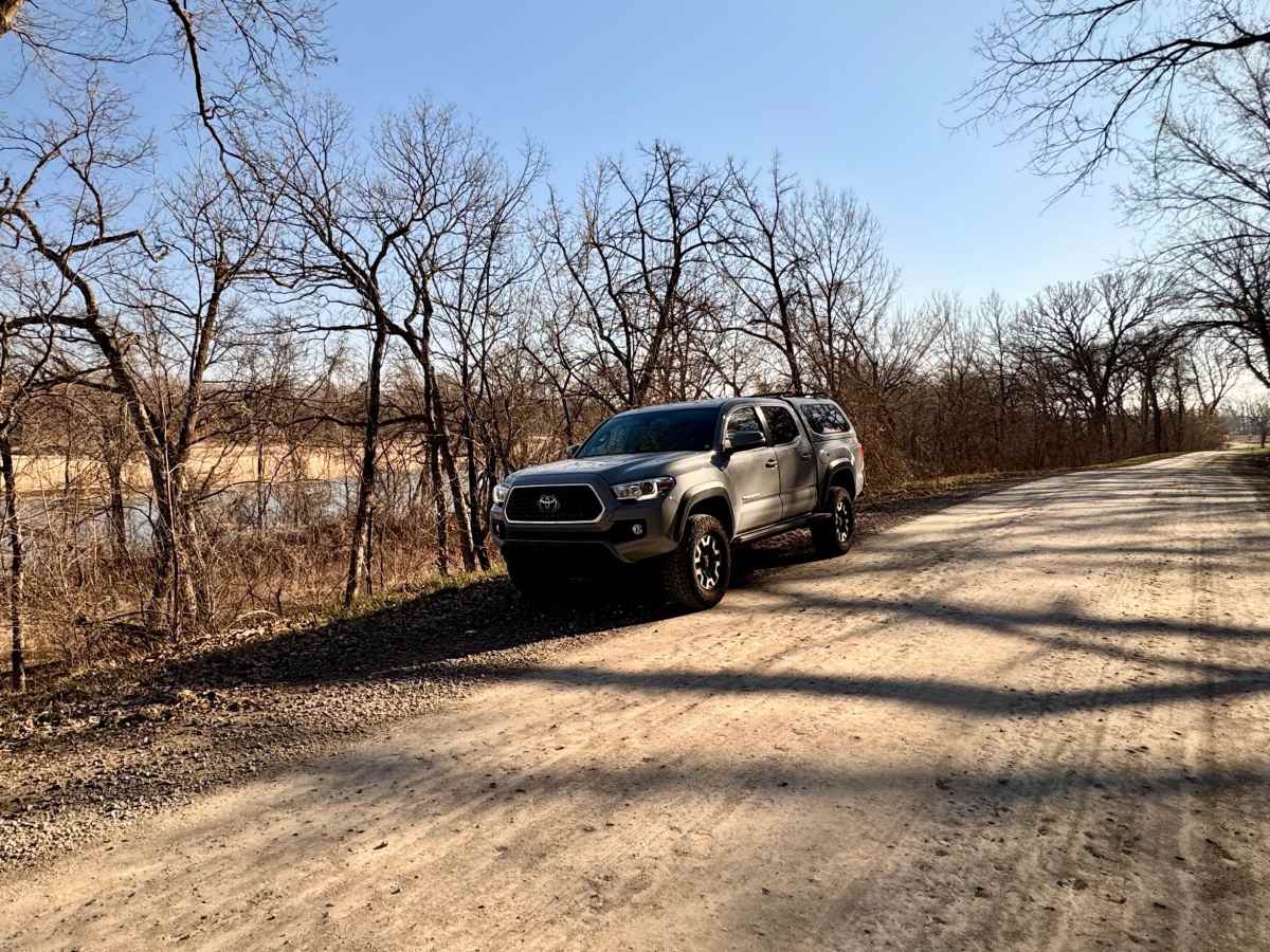 Scenic River Road trail photo