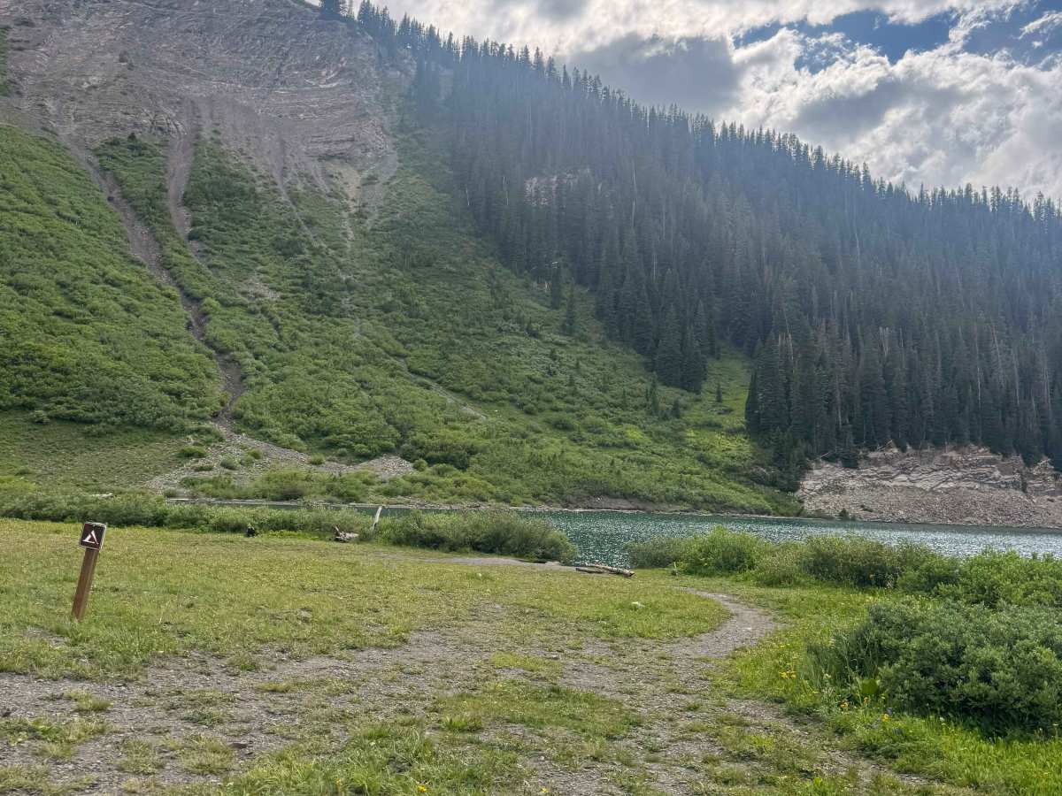 Emerald Lake Road photo 4