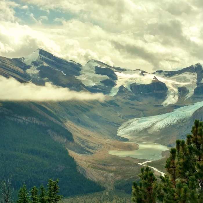 Near Mumm Basin Route