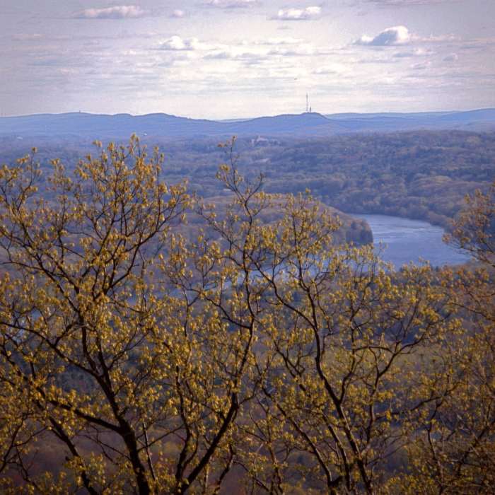 The view from the ridgeline. Near Metacomet-Monadnock