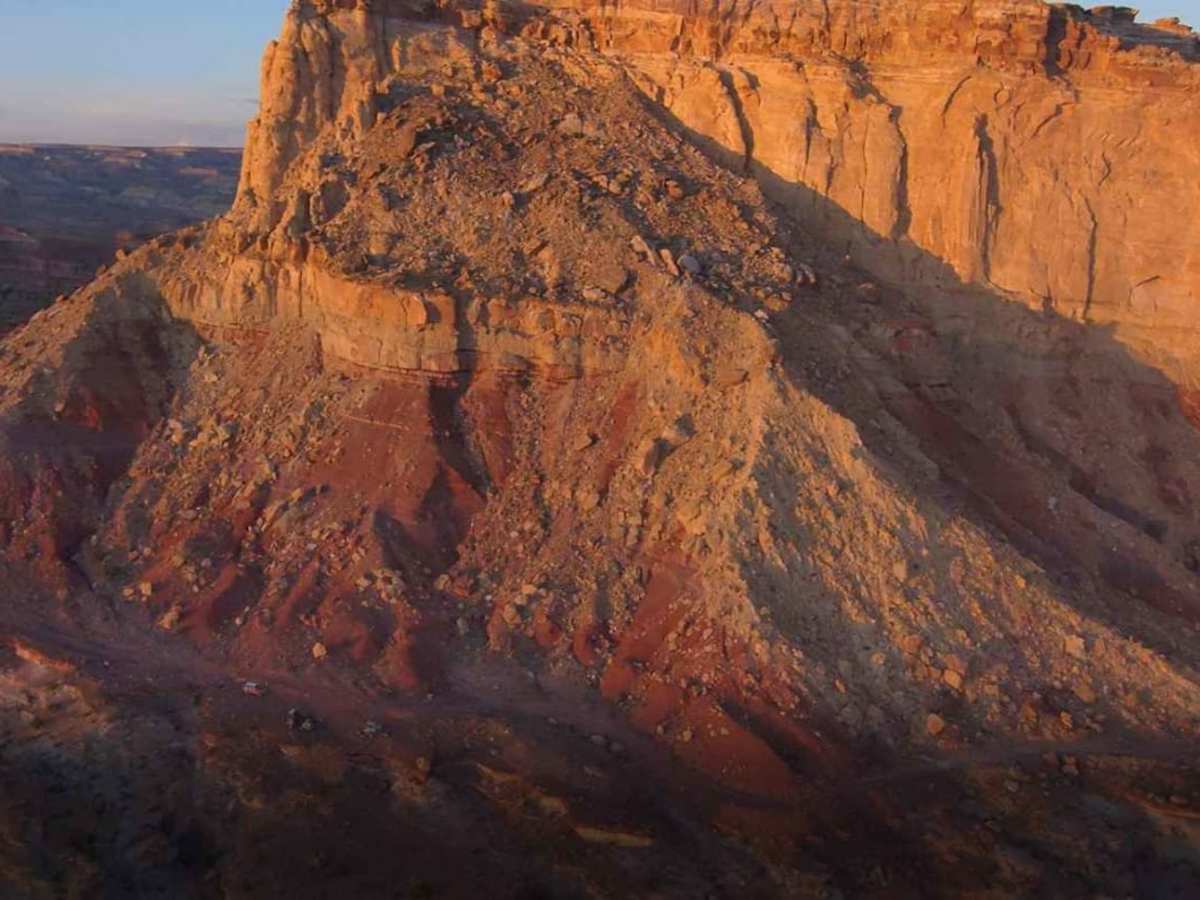 Behind the Reef - BLM851 trail photo
