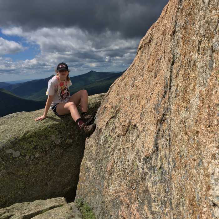 Mt. Garfield stands with Franconia Ridge in the background. Near Garfield Trail