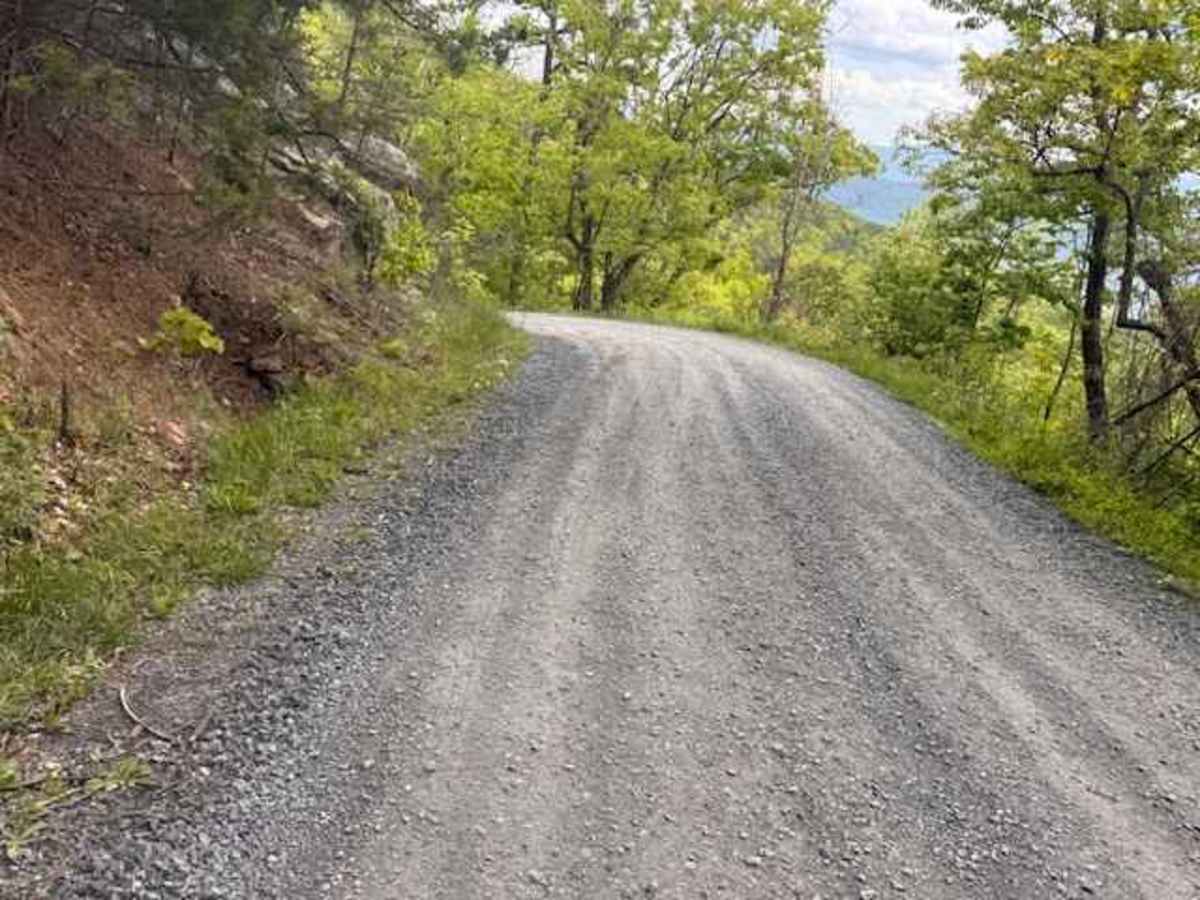 Devils Hole Road photo 4