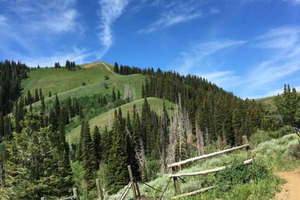 Big Hole Crest