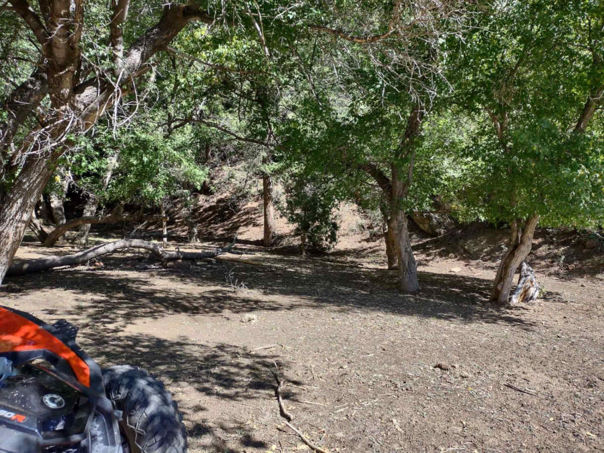 Tusher Wash  Right trail photo