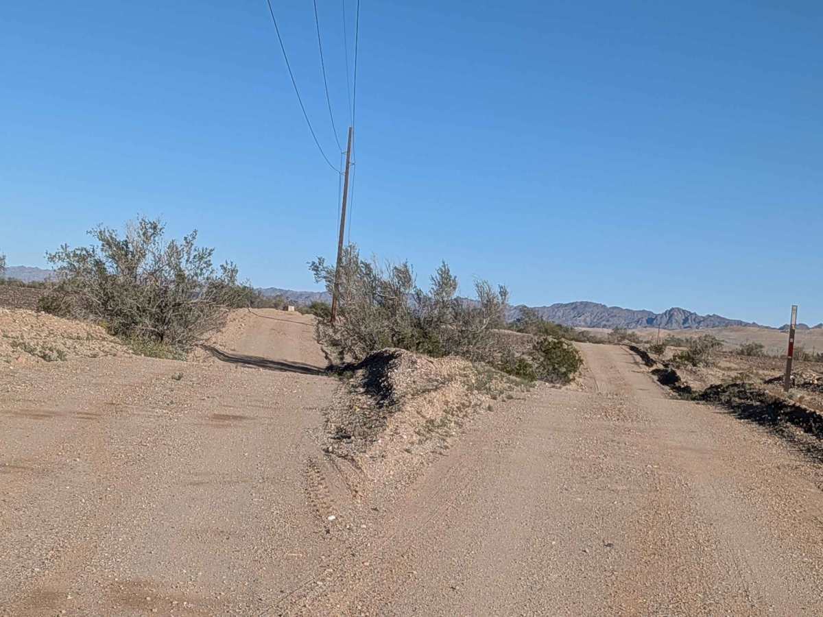 Western Mesquite Mines Road - BLM 541 photo 2