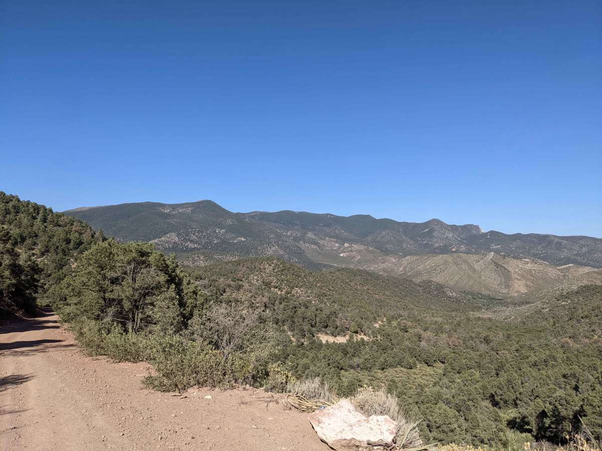Pahrump to Mountain Springs photo 6