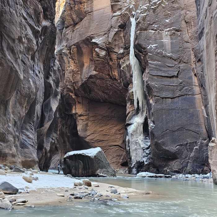 Near The Narrows - Wall Street to Big Springs Route