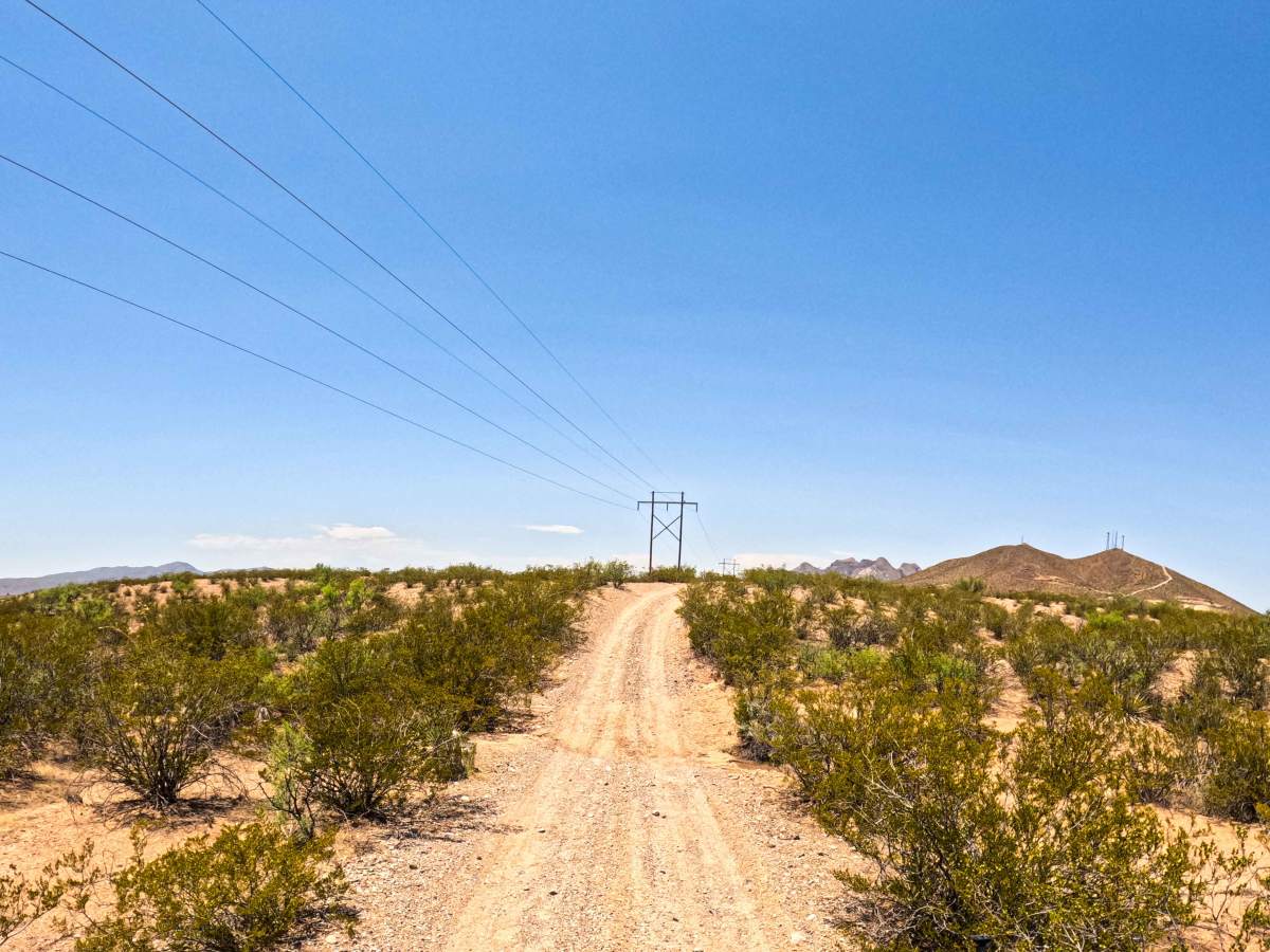 Powerline Road Entrance trail photo
