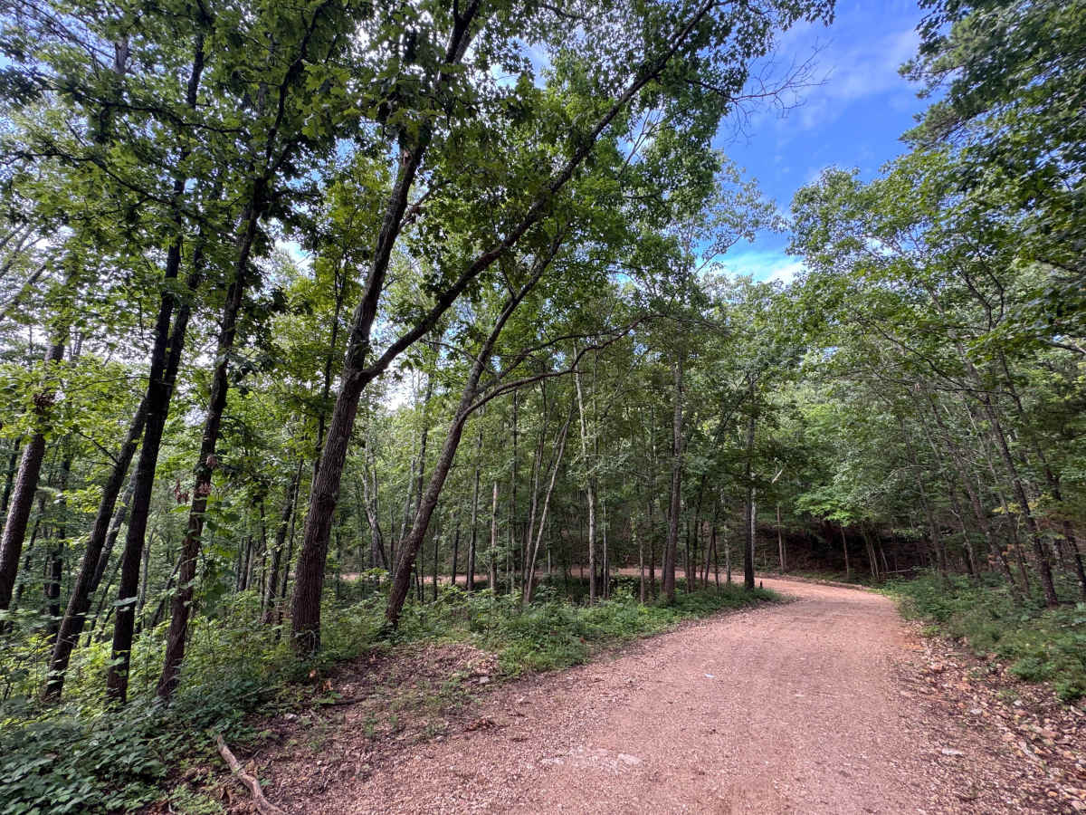 Devil's Well Road trail photo
