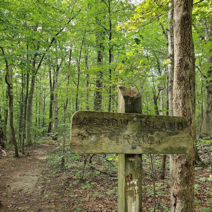 Near Arrow Island Trail