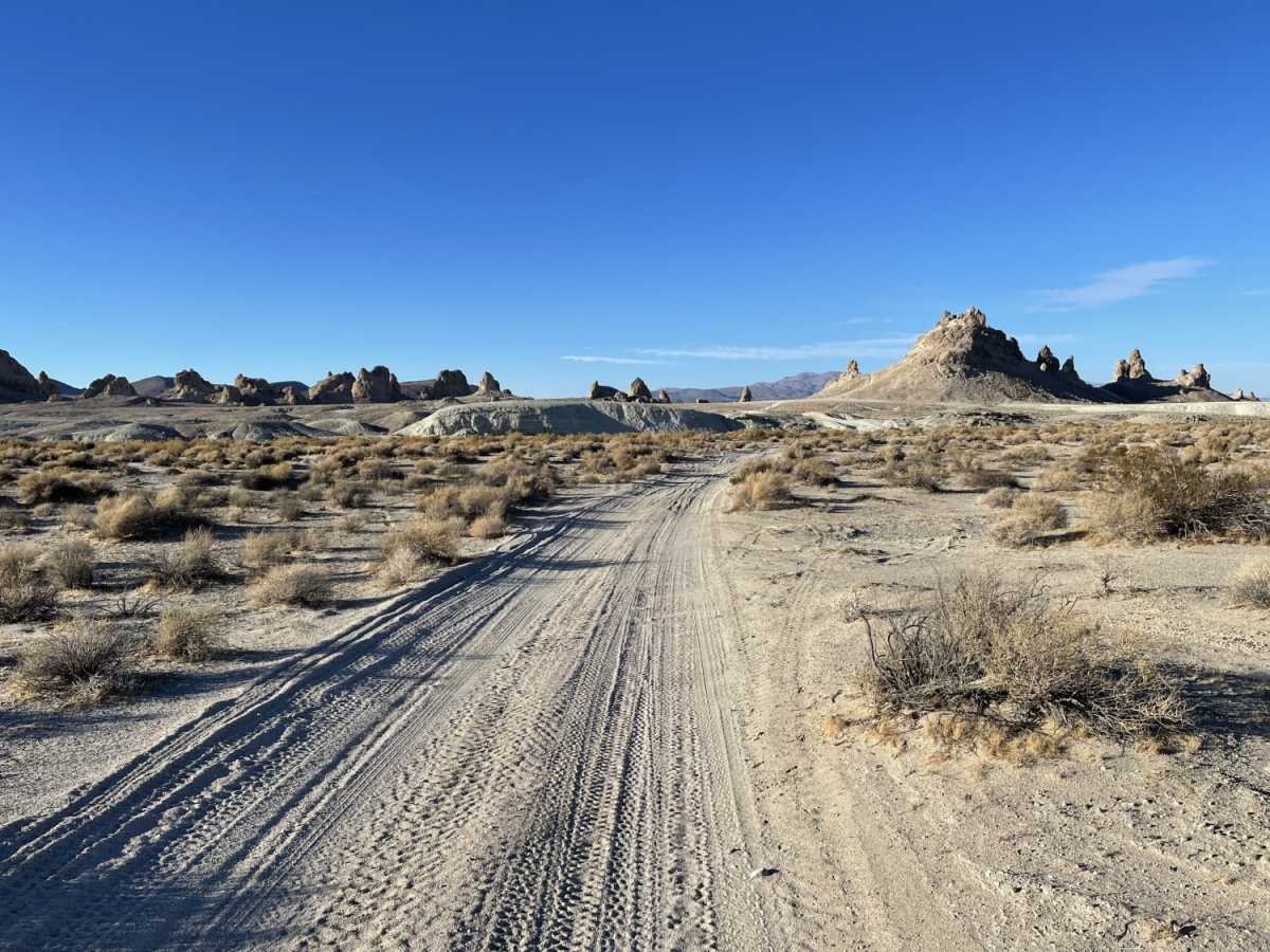 4x4 Trona Pinnacles Playground Scenic Tour photo 5
