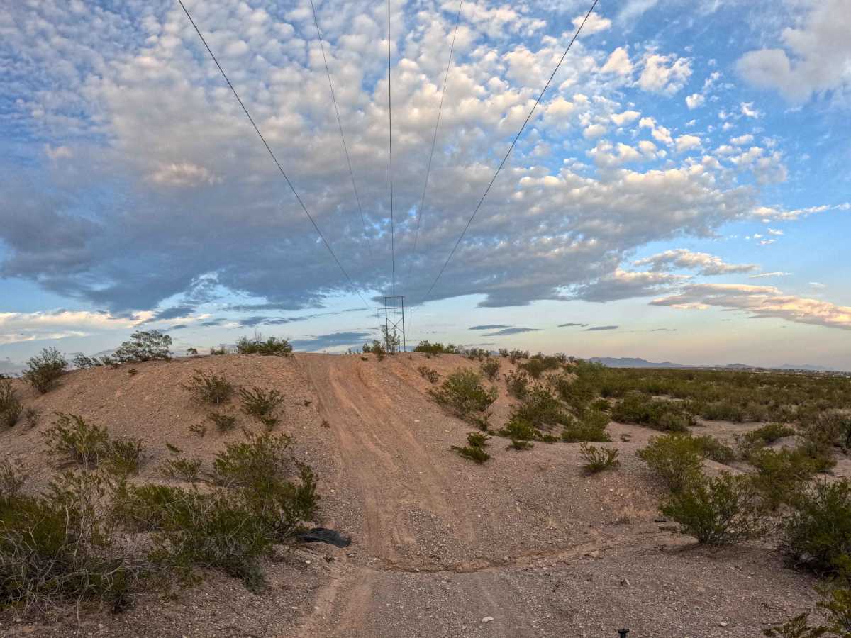 Powerline 4WD trail photo