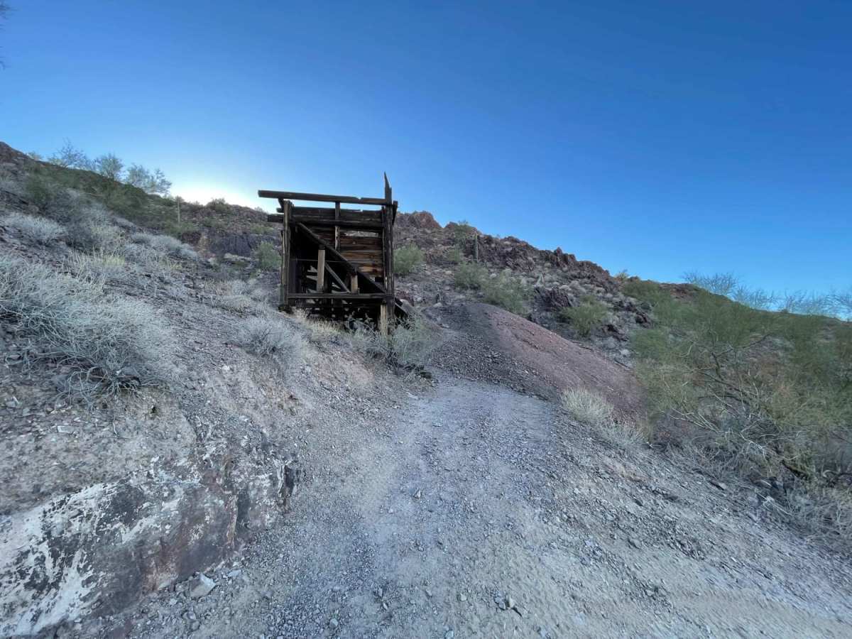 Southern Cross Mine trail photo