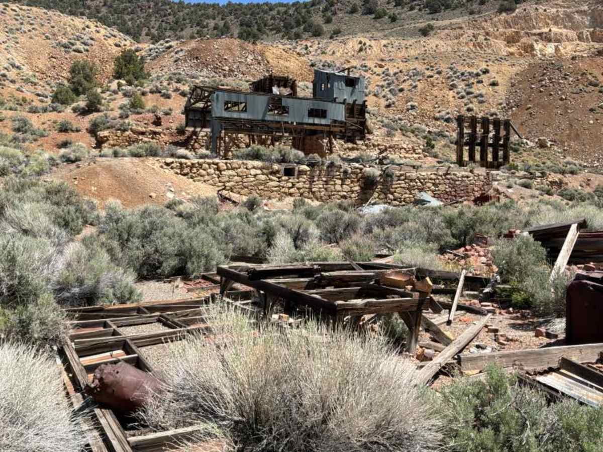 Grantsville Road trail photo