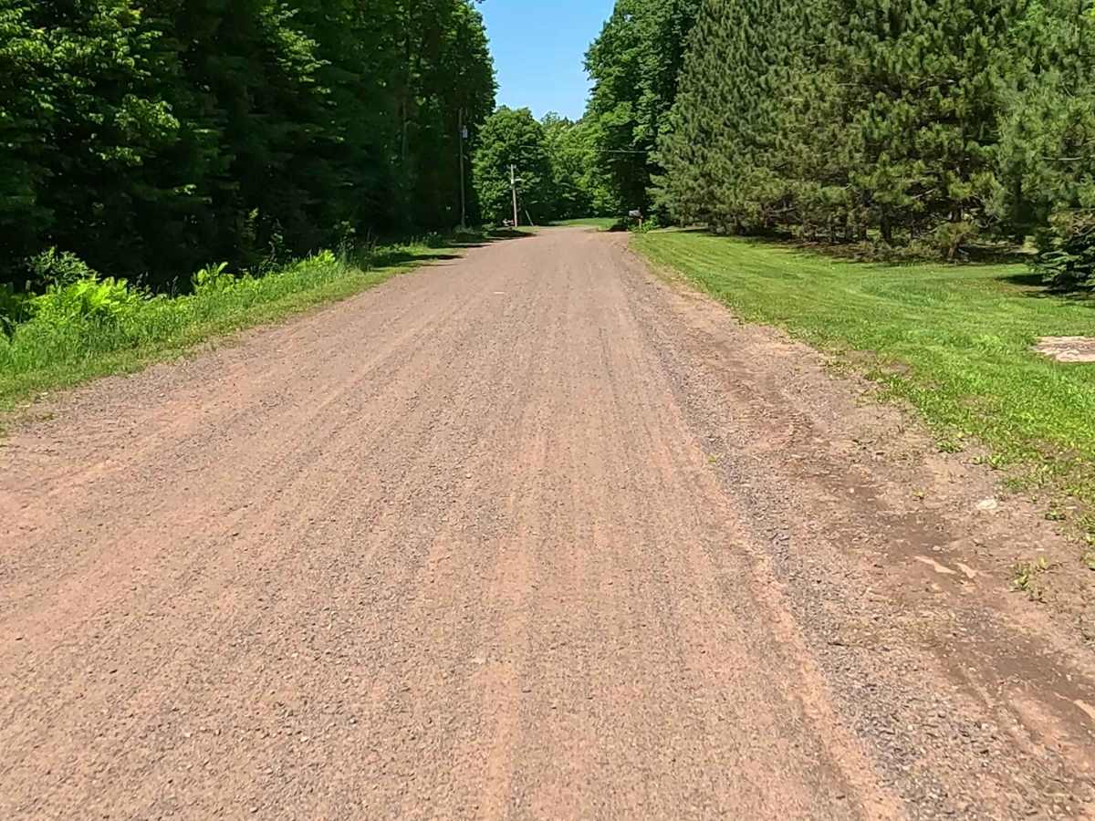 Pinery Road photo 3