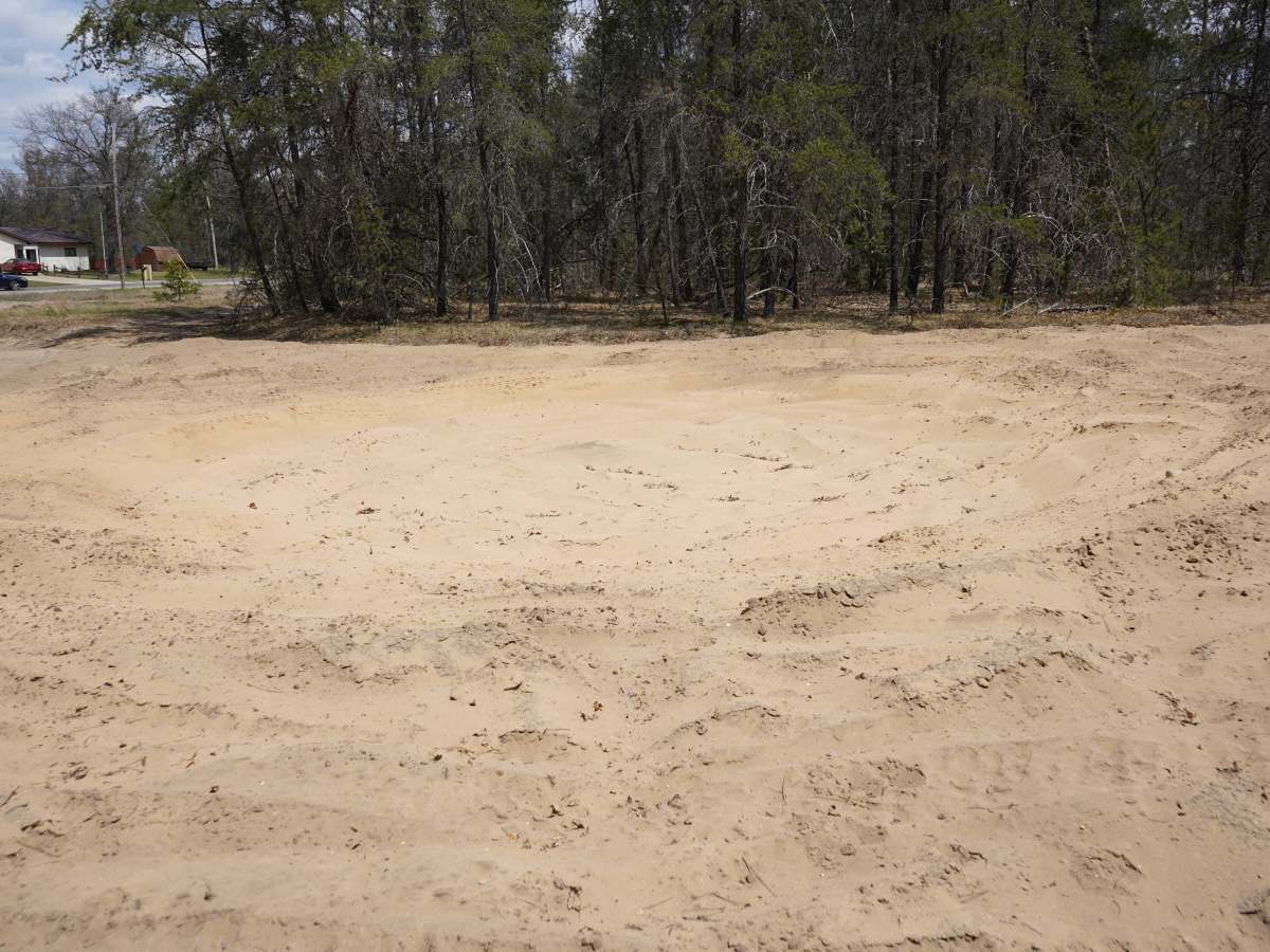 Artesia Beach Trail photo 6