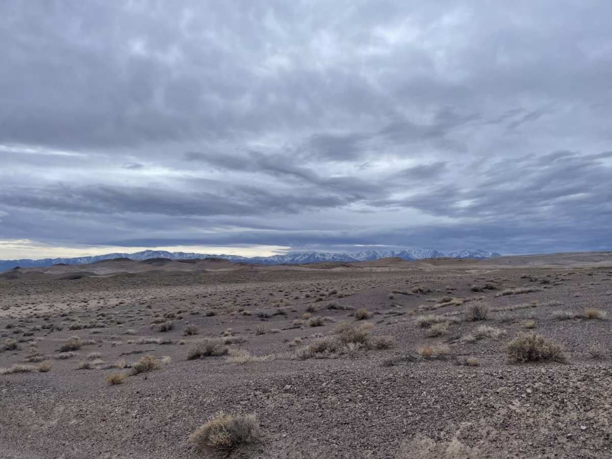 Emigrant Trail to "The Crossing" photo 3