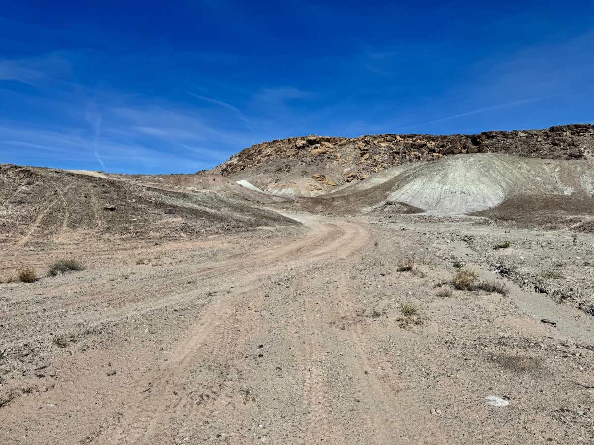 Lower Salt Wash trail photo