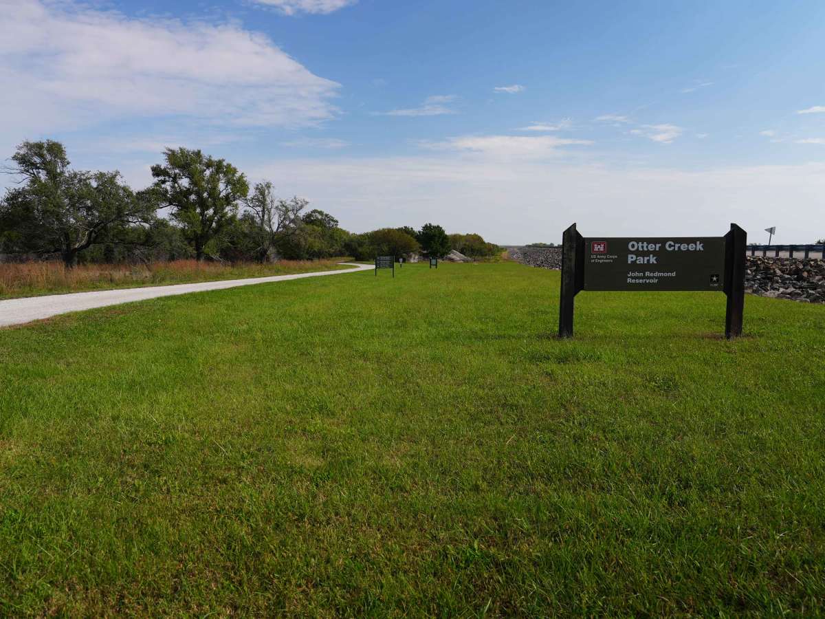 Lake Road trail photo