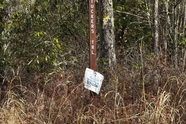 Tuckers Trail