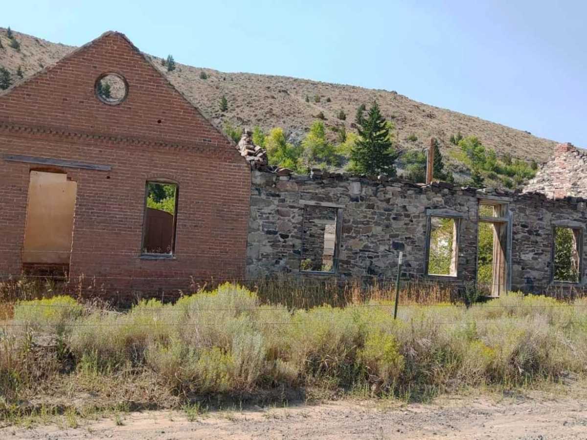 Canyon Creek - Quartz Hill photo 4